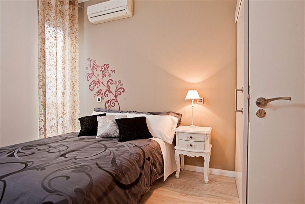 Pension Foster Madrid Luaran gambar
